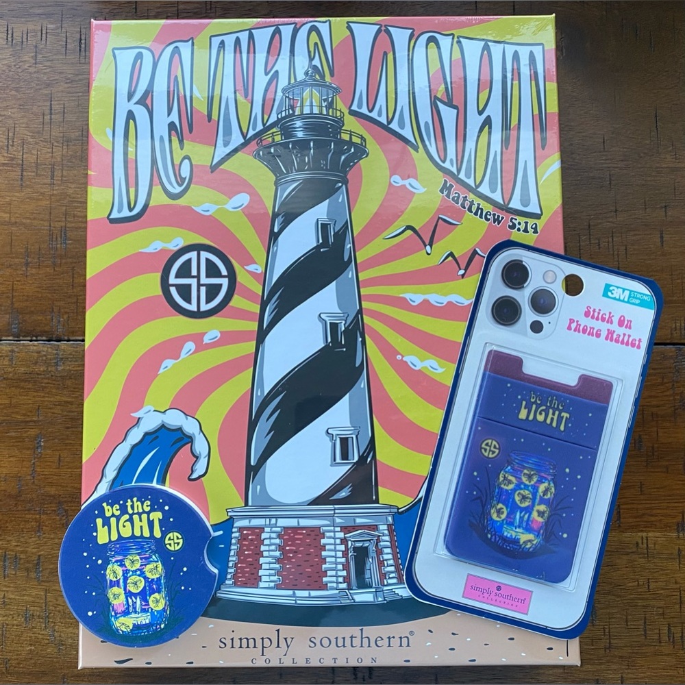 •NEW•{3} Simply Southern ‘Be The Light’ Bundle